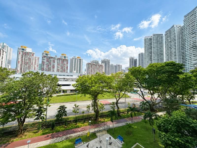 91 Lorong 3 Toa Payoh, 91 Lorong 3 Toa Payoh, 2 Bedrooms, 732 sqft, HDB Flat For Sale, by Tricia Arifin, 500222355 - Exterior - PropertyGuru.com.sg