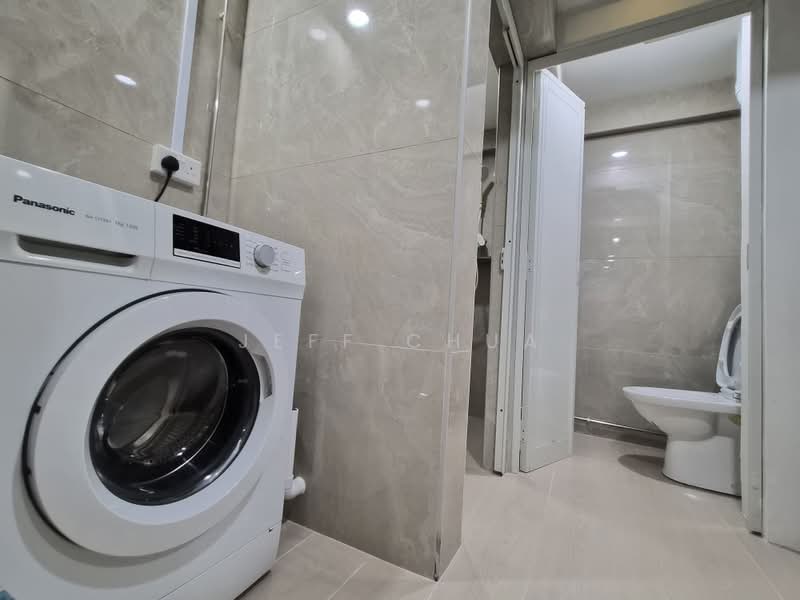 1 Everton Park, 1 Everton Park, 2 Bedrooms, 680 sqft, HDB Flat For Rent, by Jeff Chua, 500222360 - Bathroom - PropertyGuru.com.sg