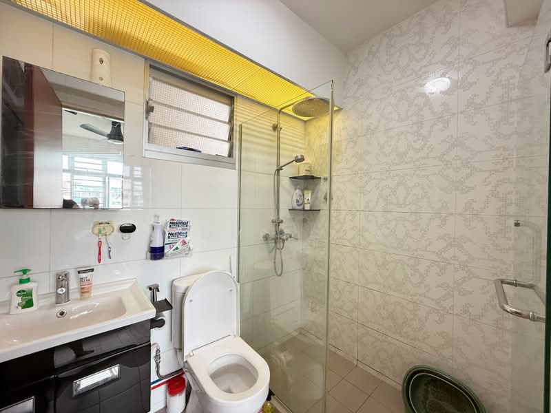 9 Joo Seng Road, 9 Joo Seng Road, 2 Bedrooms, 732 sqft, HDB Flat For Sale, by Summer Xia, 500222384 - Bathroom - PropertyGuru.com.sg