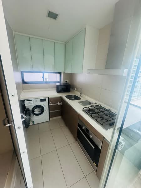 Montebleu, 8 Minbu Road, 2 Bedrooms, 852 sqft, Condominium For Rent, by Benjamin Chew, 500222388 - Kitchen - PropertyGuru.com.sg