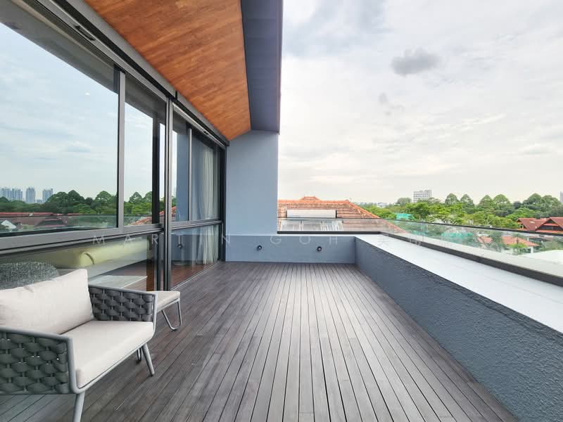 Harlyn Berrima Dalkeith Camborne Trevose, Camborne Road, 5 Bedrooms, 9,800 sqft, Detached House For Sale, by Martin Goh 吴伟楠, 500222391 - Balcony - PropertyGuru.com.sg