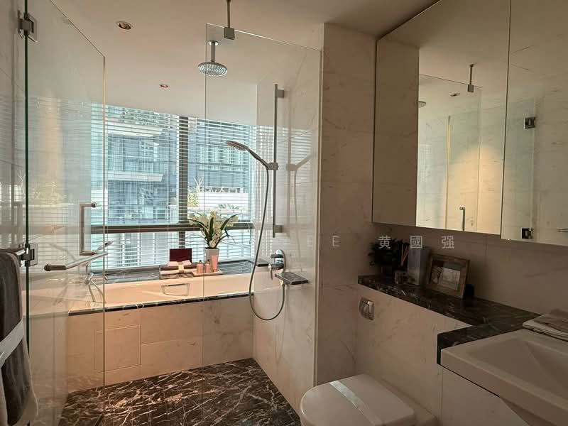 One Shenton, 1 Shenton Way, 4 Bedrooms, 5,350 sqft, Condominium For Sale, by Adrian Wee 黄國强, 500222393 - Bathroom - PropertyGuru.com.sg