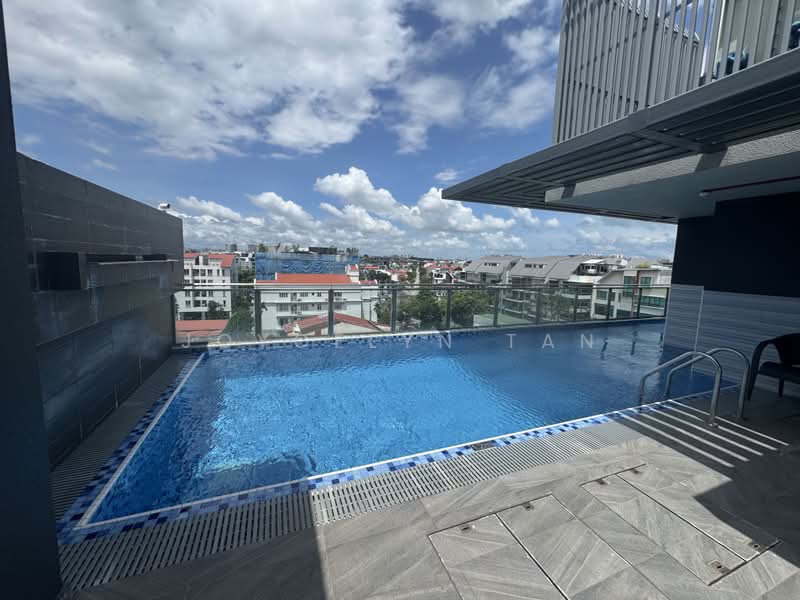Sundance Vista, 111 Koon Seng Road, 1 Bedroom, 487 sqft, Condominium For Rent, by Joycelyn Tan, 500222404 - Roof Top Pool - PropertyGuru.com.sg