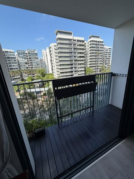 Coco Palms, 11 Pasir Ris Grove, 1 Bedroom, 463 sqft, Condominium For Sale, by Dennis Lim, 500222407 - Balcony - PropertyGuru.com.sg