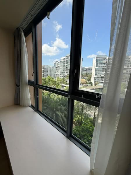 Coco Palms, 11 Pasir Ris Grove, 1 Bedroom, 463 sqft, Condominium For Sale, by Dennis Lim, 500222407 - View - PropertyGuru.com.sg