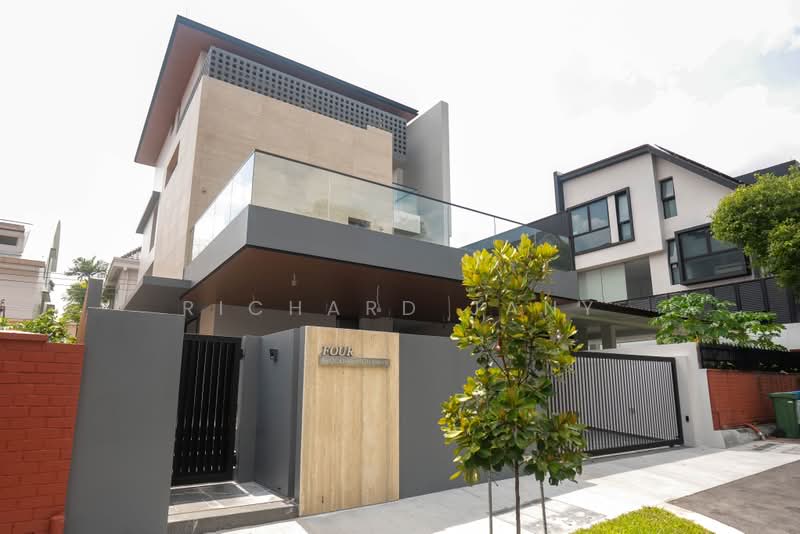 Brockhampton Drive, Brockhampton Drive, Hougang / Punggol / Sengkang, 6 Bedrooms, 7,460 sqft, Semi-Detached House For Sale, by Richard Jany, 500222414 - Exterior - PropertyGuru.com.sg