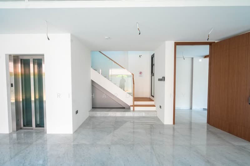 Brockhampton Drive, Brockhampton Drive, Hougang / Punggol / Sengkang, 6 Bedrooms, 7,460 sqft, Semi-Detached House For Sale, by Richard Jany, 500222414 - Interior - PropertyGuru.com.sg
