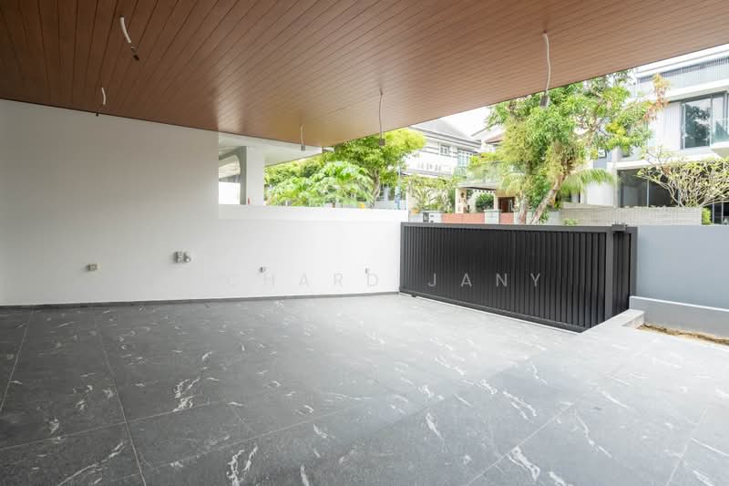 Brockhampton Drive, Brockhampton Drive, Hougang / Punggol / Sengkang, 6 Bedrooms, 7,460 sqft, Semi-Detached House For Sale, by Richard Jany, 500222414 - Exterior - PropertyGuru.com.sg