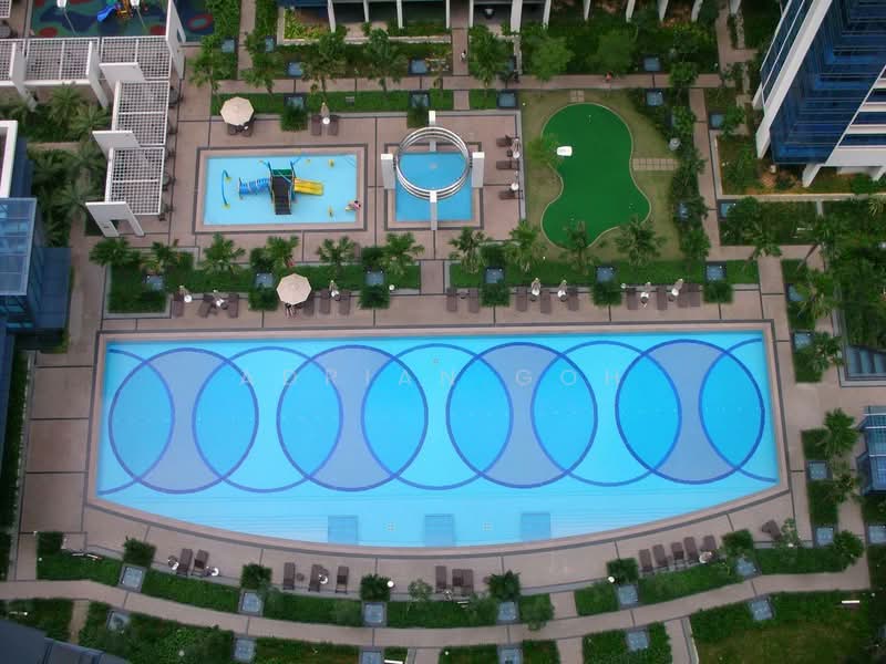 City Square Residences, 2 Kitchener Link, Room Rental, 168 sqft, Condominium For Rent, by Adrian Goh, 500222428 - Pool - PropertyGuru.com.sg