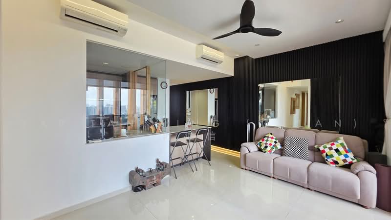 Midwood, 10 Hillview Rise, 4 Bedrooms, 1,259 sqft, Condominium For Sale, by Yap Tan Sing (Dylan) 叶谭信, 500222433 - Living/Dining Area - PropertyGuru.com.sg