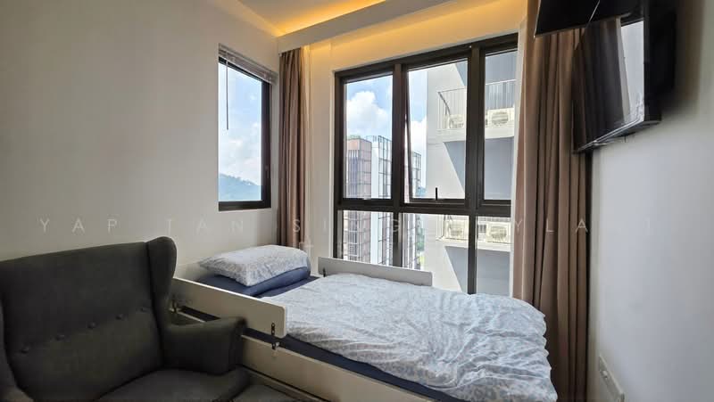 Midwood, 10 Hillview Rise, 4 Bedrooms, 1,259 sqft, Condominium For Sale, by Yap Tan Sing (Dylan) 叶谭信, 500222433 - Bedroom - PropertyGuru.com.sg