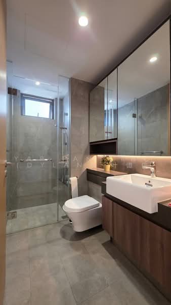 Midwood, 10 Hillview Rise, 4 Bedrooms, 1,259 sqft, Condominium For Sale, by Yap Tan Sing (Dylan) 叶谭信, 500222433 - Bathroom - PropertyGuru.com.sg