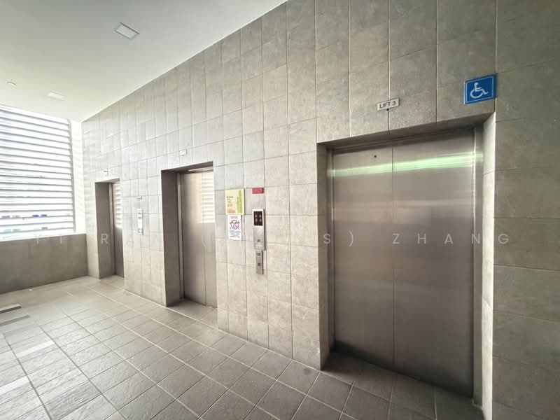 Unity Centre, 51 Bukit Batok Crescent, 500 sqft, Light Industrial (B1) For Rent, by Yi Ran (Louis) Zhang, 500222438 - CommercialGuru.com.sg