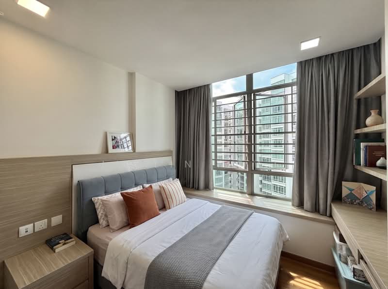 The Lakeshore, 31 Jurong West Street 41, 3 Bedrooms, 1,184 sqft, Condominium For Sale, by Justin Ngai, 500222441 - Bedroom - PropertyGuru.com.sg