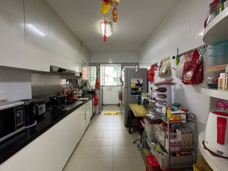 665C Punggol Drive, 665C Punggol Drive, Hougang / Punggol / Sengkang, 3 Bedrooms, 1,001 sqft, HDB Flat For Sale, by Suraj S., 500222445 - Kitchen - PropertyGuru.com.sg