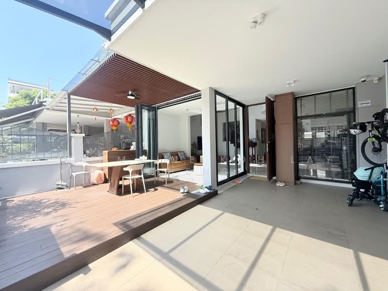 Everitt Road, , 5 Bedrooms, 3,080 sqft, Terraced House For Sale, by CHERMAINE Koh Lay Cheng, 500222451 - Living Room - PropertyGuru.com.sg