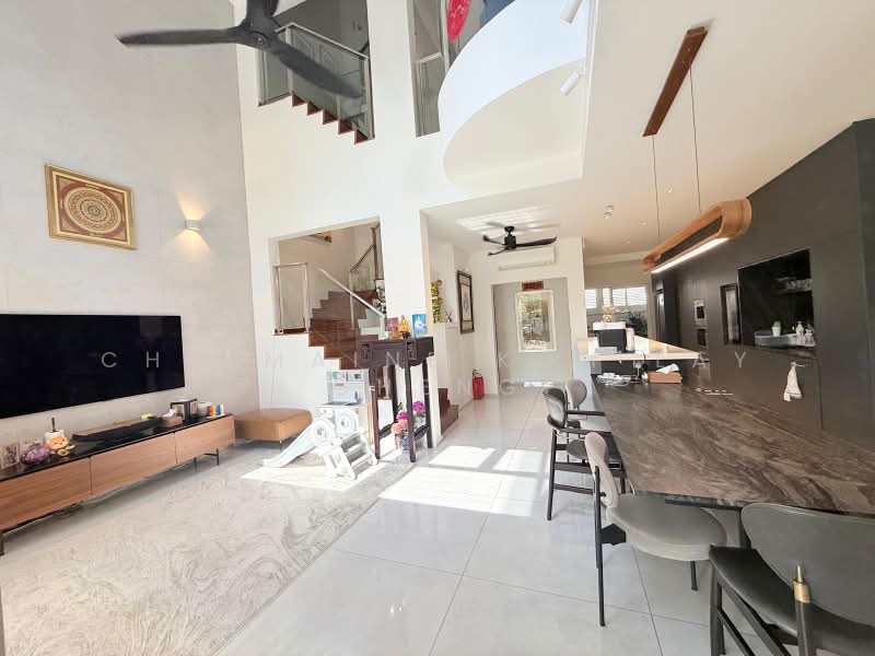 Everitt Road, , 5 Bedrooms, 3,080 sqft, Terraced House For Sale, by CHERMAINE Koh Lay Cheng, 500222451 - Living Room - PropertyGuru.com.sg