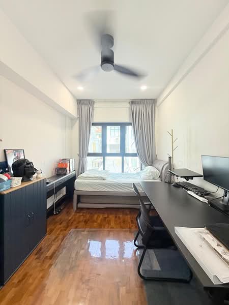 Everitt Road, , 5 Bedrooms, 3,080 sqft, Terraced House For Sale, by CHERMAINE Koh Lay Cheng, 500222451 - Bedroom - PropertyGuru.com.sg
