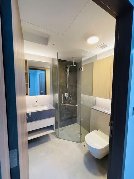 Orchard Sophia, 128 Sophia Road, 1 Bedroom, 120 sqft, Condominium For Rent, by Gladwin Quek, 500222460 - Bathroom - PropertyGuru.com.sg