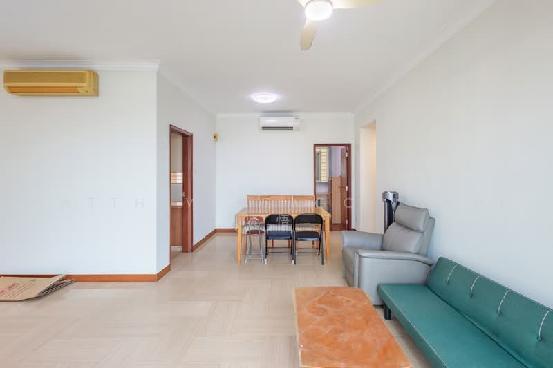 Rafflesia Condo, 33 Bishan Street 21, 3 Bedrooms, 1,302 sqft, Condominium For Sale, by Matthew Kengo Iwami 贤悟, 500222462 - Living Room - PropertyGuru.com.sg