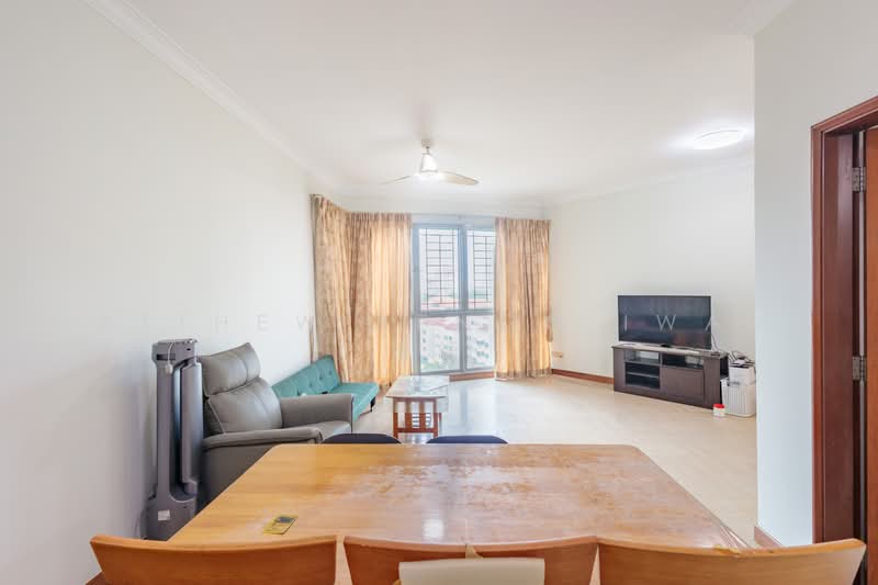 Rafflesia Condo, 33 Bishan Street 21, 3 Bedrooms, 1,302 sqft, Condominium For Sale, by Matthew Kengo Iwami 贤悟, 500222462 - Living Room - PropertyGuru.com.sg