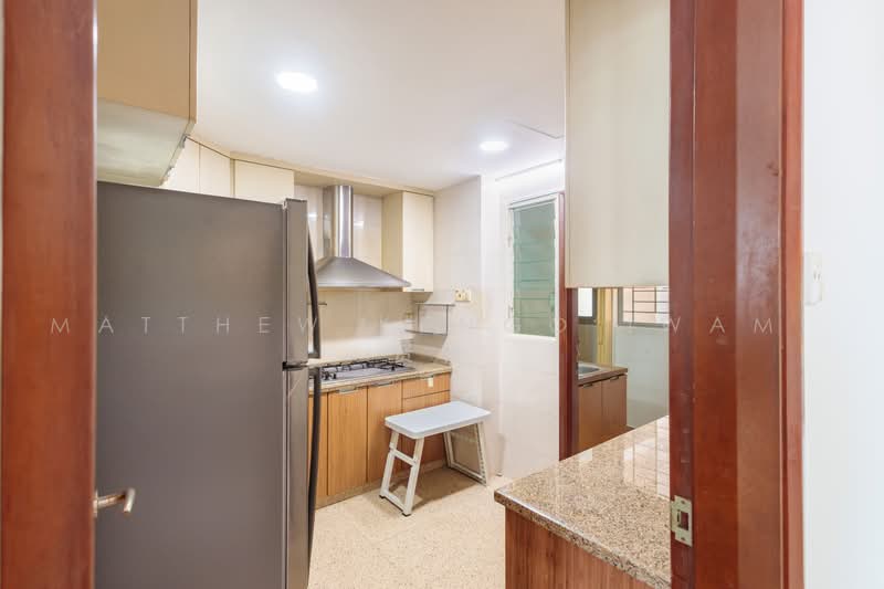 Rafflesia Condo, 33 Bishan Street 21, 3 Bedrooms, 1,302 sqft, Condominium For Sale, by Matthew Kengo Iwami 贤悟, 500222462 - Kitchen - PropertyGuru.com.sg