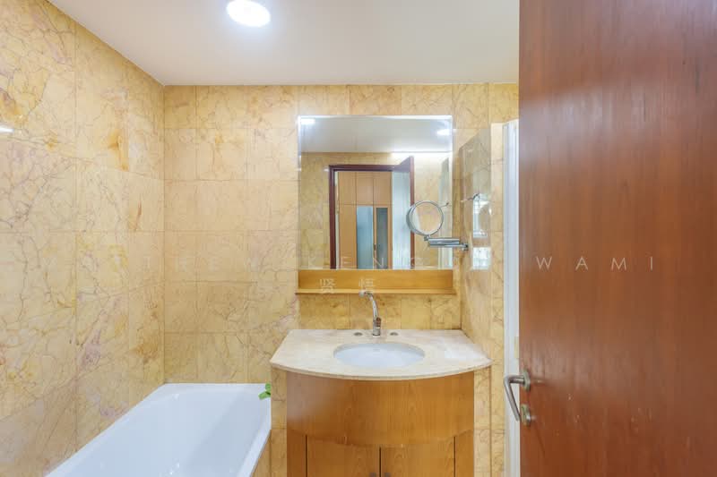 Rafflesia Condo, 33 Bishan Street 21, 3 Bedrooms, 1,302 sqft, Condominium For Sale, by Matthew Kengo Iwami 贤悟, 500222462 - Bathroom - PropertyGuru.com.sg