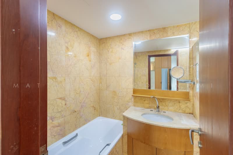 Rafflesia Condo, 33 Bishan Street 21, 3 Bedrooms, 1,302 sqft, Condominium For Sale, by Matthew Kengo Iwami 贤悟, 500222462 - Bathroom - PropertyGuru.com.sg