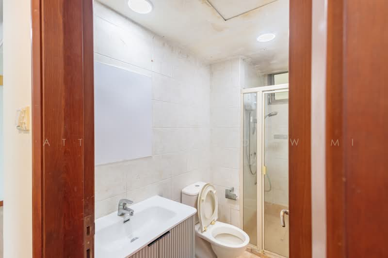 Rafflesia Condo, 33 Bishan Street 21, 3 Bedrooms, 1,302 sqft, Condominium For Sale, by Matthew Kengo Iwami 贤悟, 500222462 - Bathroom - PropertyGuru.com.sg
