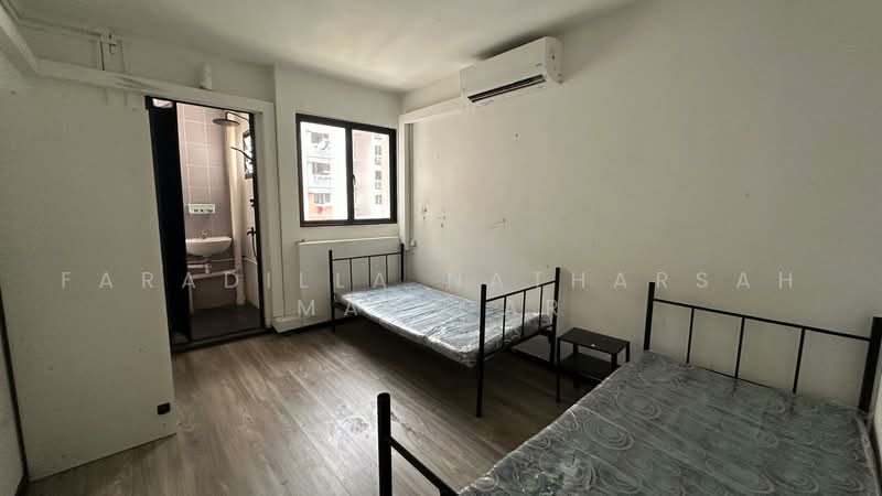 408 Bukit Batok West Avenue 4, 408 Bukit Batok West Avenue 4, 2 Bedrooms, 732 sqft, HDB Flat For Rent, by Faradilla Natharsah Maricar, 500222465 - Bedroom - PropertyGuru.com.sg
