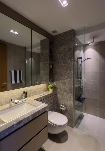 Stirling Residences, 21 Stirling Road, 2 Bedrooms, 710 sqft, Condominium For Sale, by Dennis Lim, 500222486 - Bathroom - PropertyGuru.com.sg
