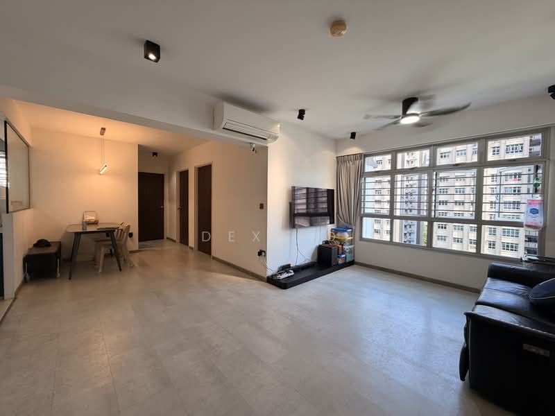 228B Punggol Field, 228B Punggol Field, 3 Bedrooms, 1,001 sqft, HDB Flat For Sale, by Dex Ho, 500222494 - Living Room - PropertyGuru.com.sg
