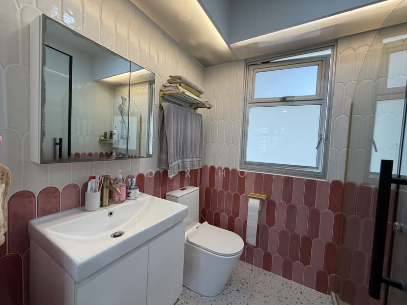228B Punggol Field, 228B Punggol Field, 3 Bedrooms, 1,001 sqft, HDB Flat For Sale, by Dex Ho, 500222494 - Bathroom - PropertyGuru.com.sg