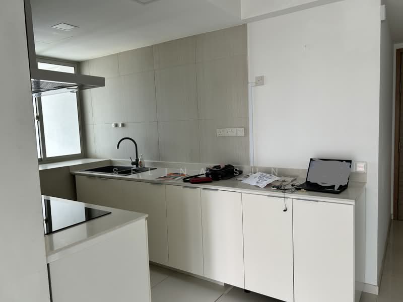 The Metropolitan Condominium, 8 Alexandra View, 2 Bedrooms, 840 sqft, Condominium For Rent, by Selina Sun, 500222507 - Kitchen - PropertyGuru.com.sg