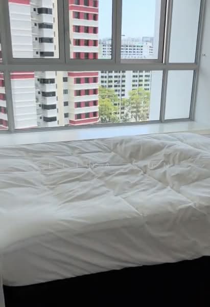 The Metropolitan Condominium, 8 Alexandra View, 2 Bedrooms, 840 sqft, Condominium For Rent, by Selina Sun, 500222507 - Bedroom - PropertyGuru.com.sg