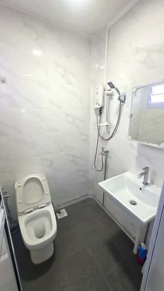 404 Woodlands Street 41, 404 Woodlands Street 41, Studio, 200 sqft, HDB Flat For Rent, by Shaun How, 500222509 - Bathroom - PropertyGuru.com.sg
