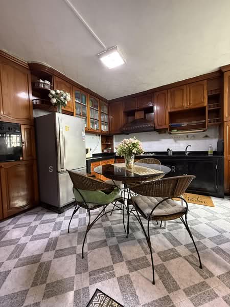 168 Hougang Avenue 1, 168 Hougang Avenue 1, 3 Bedrooms, 1,087 sqft, HDB Flat For Sale, by Syed Nasir, 500222522 - Kitchen - PropertyGuru.com.sg