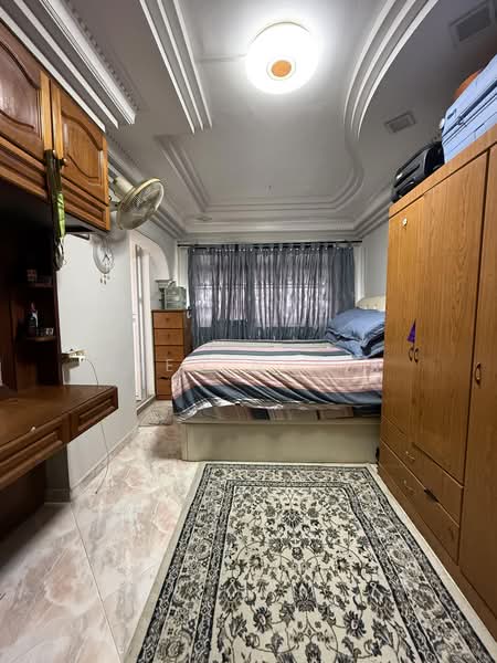 168 Hougang Avenue 1, 168 Hougang Avenue 1, 3 Bedrooms, 1,087 sqft, HDB Flat For Sale, by Syed Nasir, 500222522 - Bedroom - PropertyGuru.com.sg