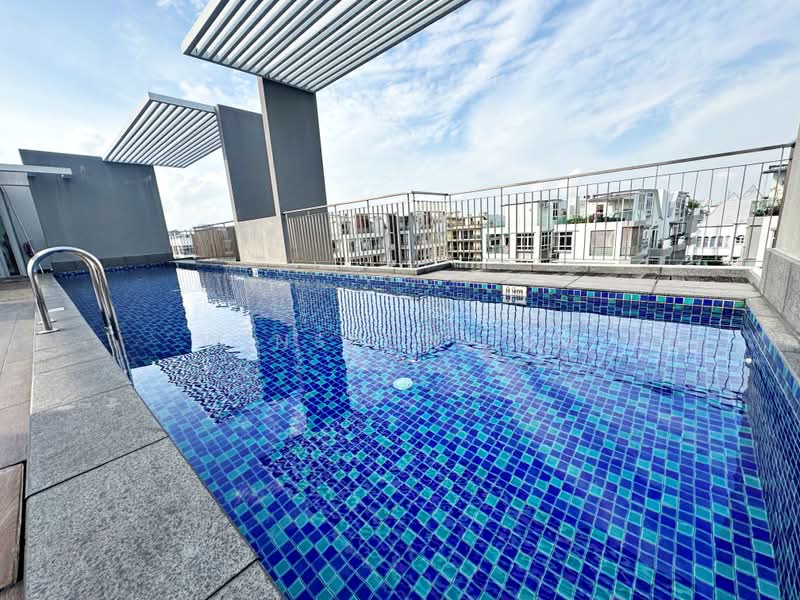 The Cherrywood, 120 Lorong L Telok Kurau, 4 Bedrooms, 1,722 sqft, Apartment For Sale, by Winston Lim, 500222529 - Pool - PropertyGuru.com.sg