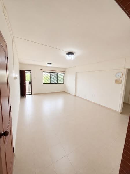 166 Tampines Street 12, 166 Tampines Street 12, 3 Bedrooms, 1,162 sqft, HDB Flat For Sale, by Madeline Kuah, 500222532 - Living Room - PropertyGuru.com.sg