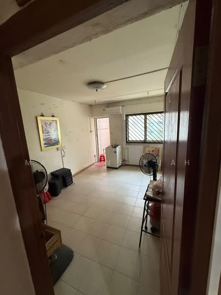 166 Tampines Street 12, 166 Tampines Street 12, 3 Bedrooms, 1,162 sqft, HDB Flat For Sale, by Madeline Kuah, 500222532 - Interior - PropertyGuru.com.sg