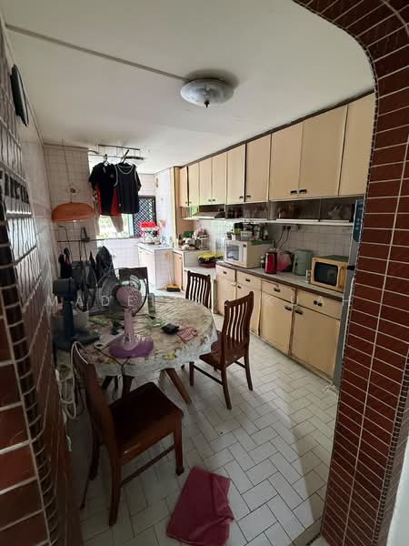166 Tampines Street 12, 166 Tampines Street 12, 3 Bedrooms, 1,162 sqft, HDB Flat For Sale, by Madeline Kuah, 500222532 - Kitchen - PropertyGuru.com.sg