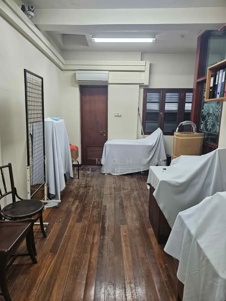 Kampong Glam Shop House, 66 Arab Street, 2,500 sqft, Shop / Shophouse For Sale, by Syed Mohamad Aljunied, 500222535 - Interior - CommercialGuru.com.sg