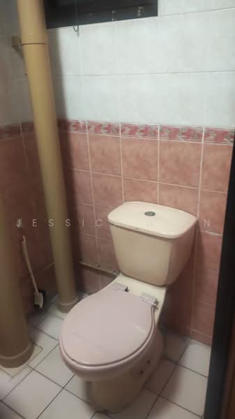 273D Jurong West Avenue 3, 273D Jurong West Avenue 3, Room Rental, 90 sqft, HDB Flat For Rent, by Jessica Woon, 500222541 - Bathroom - PropertyGuru.com.sg