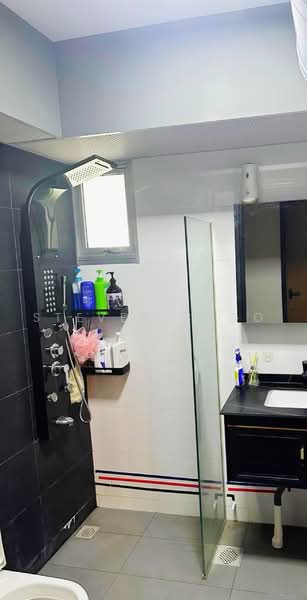 476C Yishun Street 44, Yishun Street 44,, Room Rental, 120 sqft, HDB Flat For Rent, by Steven Choo, 500222543 - Bathroom - PropertyGuru.com.sg