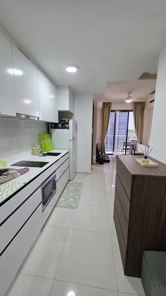 Parc Botannia, 10 Fernvale Street, Seletar / Yio Chu Kang, 2 Bedrooms, 581 sqft, Condominium For Sale, by Ivan Koh, 500222548 - Kitchen - PropertyGuru.com.sg