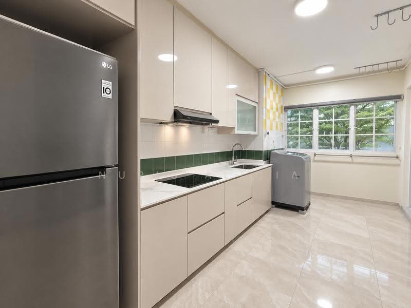 126 Bukit Batok Central, 126 Bukit Batok Central, Dairy Farm / Bukit Panjang / Choa Chu Kang, 3 Bedrooms, 1,001 sqft, HDB Flat For Sale, by Nuris Alicia, 500222552 - Kitchen - PropertyGuru.com.sg