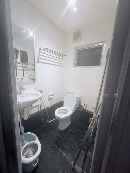 Novena Hill, 33B Jalan Novena, 2 Bedrooms, 710 sqft, Apartment For Sale, by Anthea Yeo 杨丽娇, 500222555 - Bathroom - PropertyGuru.com.sg