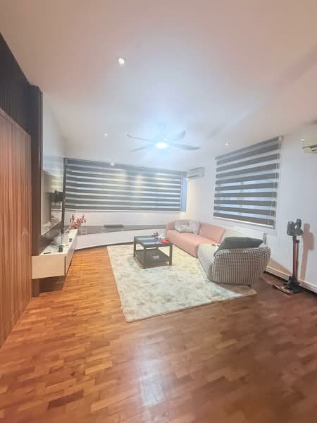 Novena Hill, 33B Jalan Novena, 2 Bedrooms, 710 sqft, Apartment For Sale, by Anthea Yeo 杨丽娇, 500222555 - Living Room - PropertyGuru.com.sg