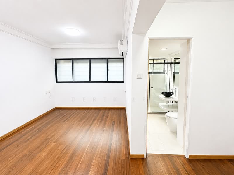 Lakeview Estate, 97A Upper Thomson Road, 3 Bedrooms, 1,615 sqft, Apartment For Sale, by Derek Lee, 500222562 - Master Bedroom - PropertyGuru.com.sg